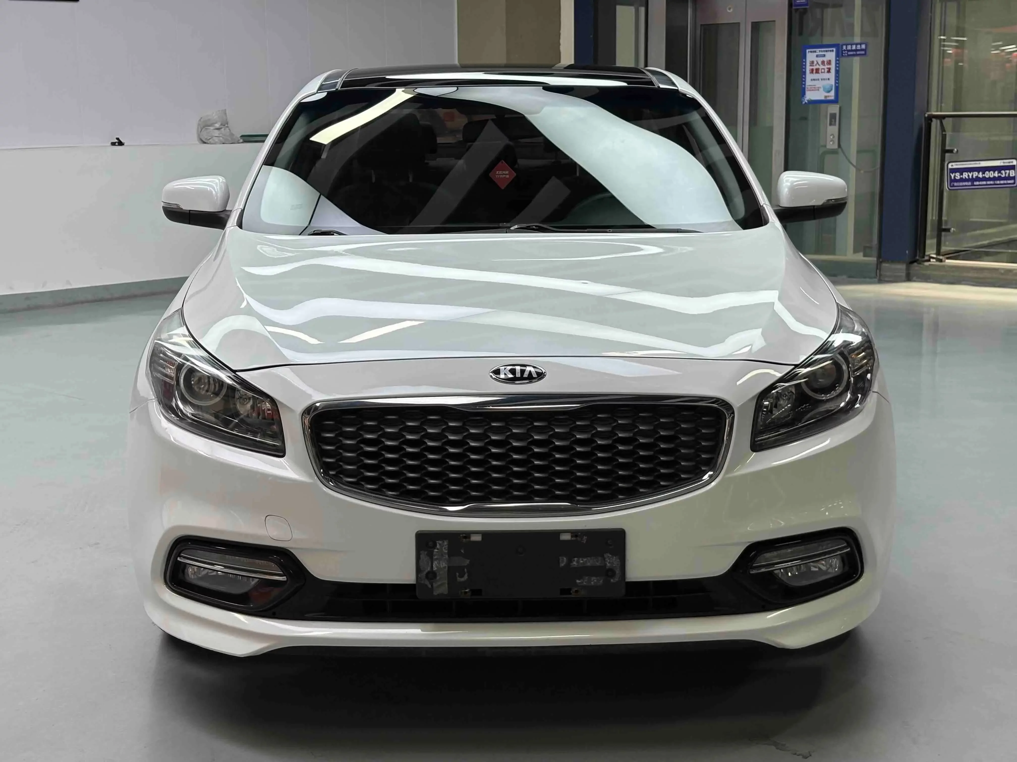 Kia K4