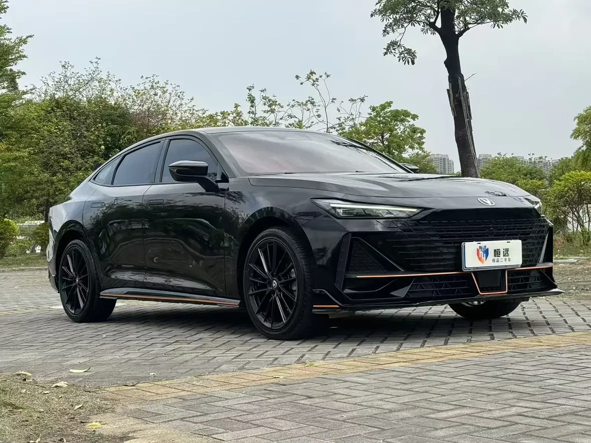 Changan UNI-V