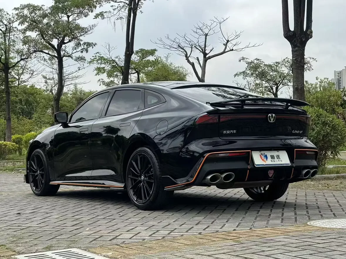 Changan UNI-V