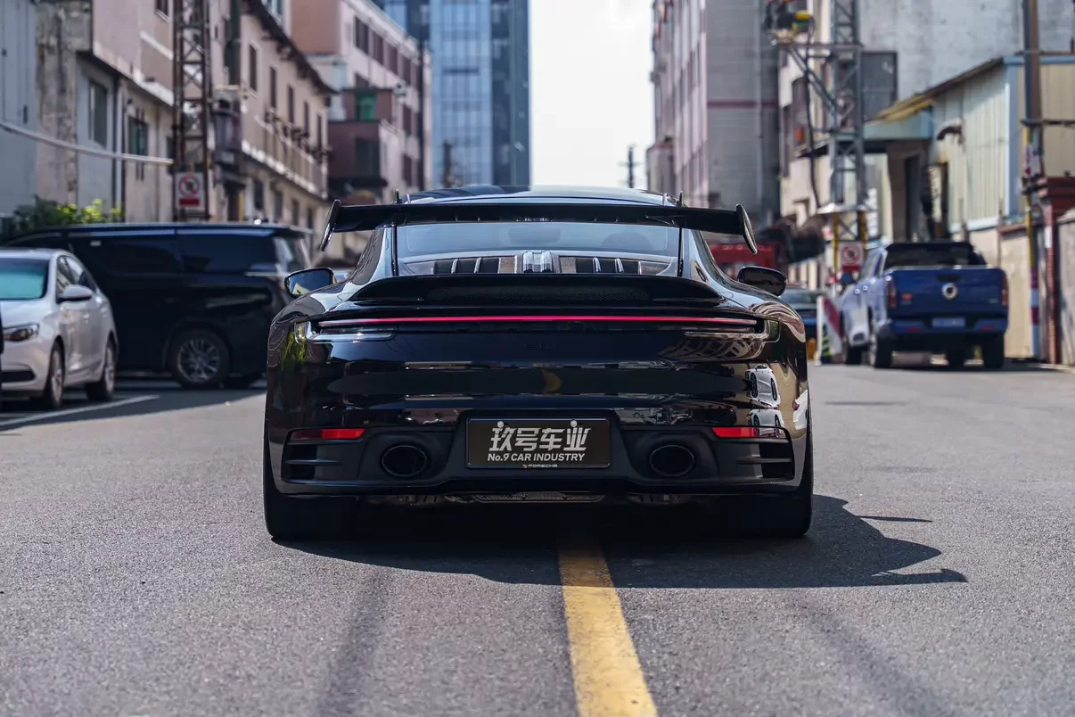 Porsche 911