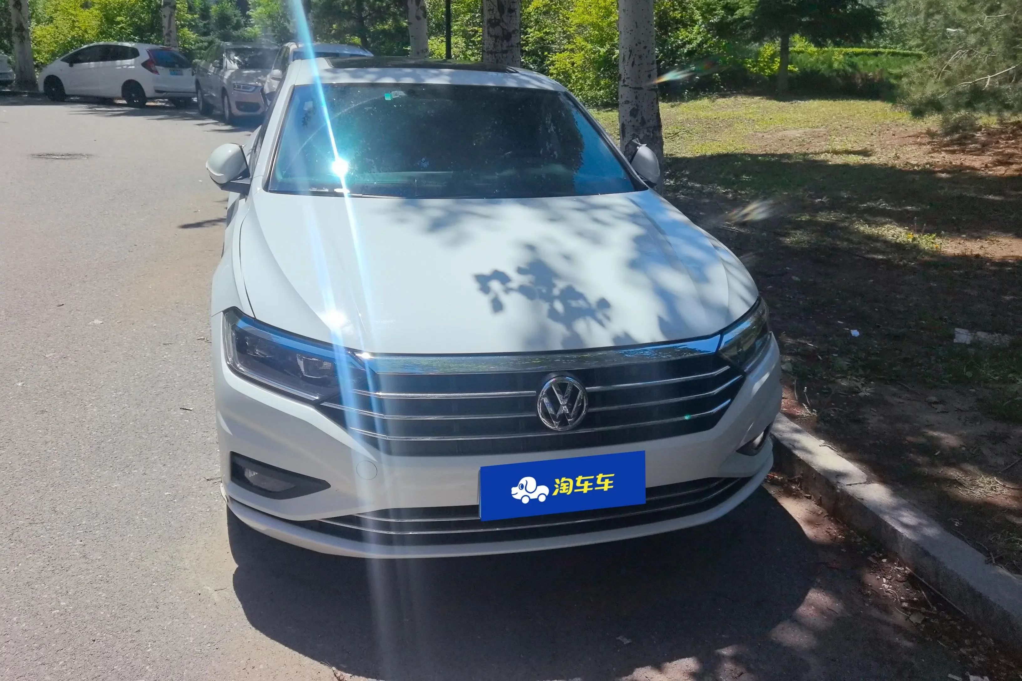 Volkswagen Sagitar