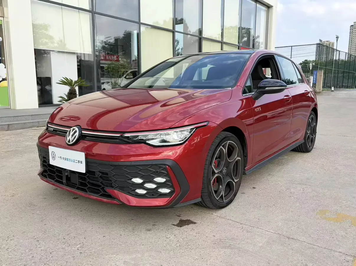 Volkswagen Golf GTI