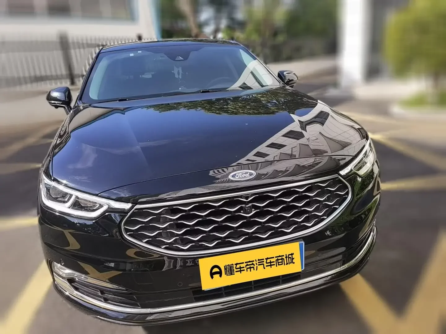 Ford Taurus
