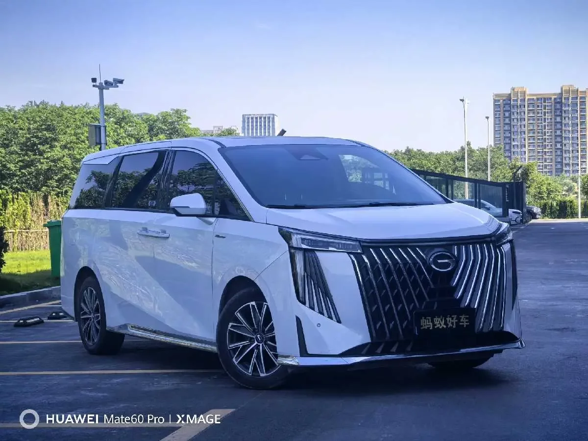 GAC Trumpchi M8