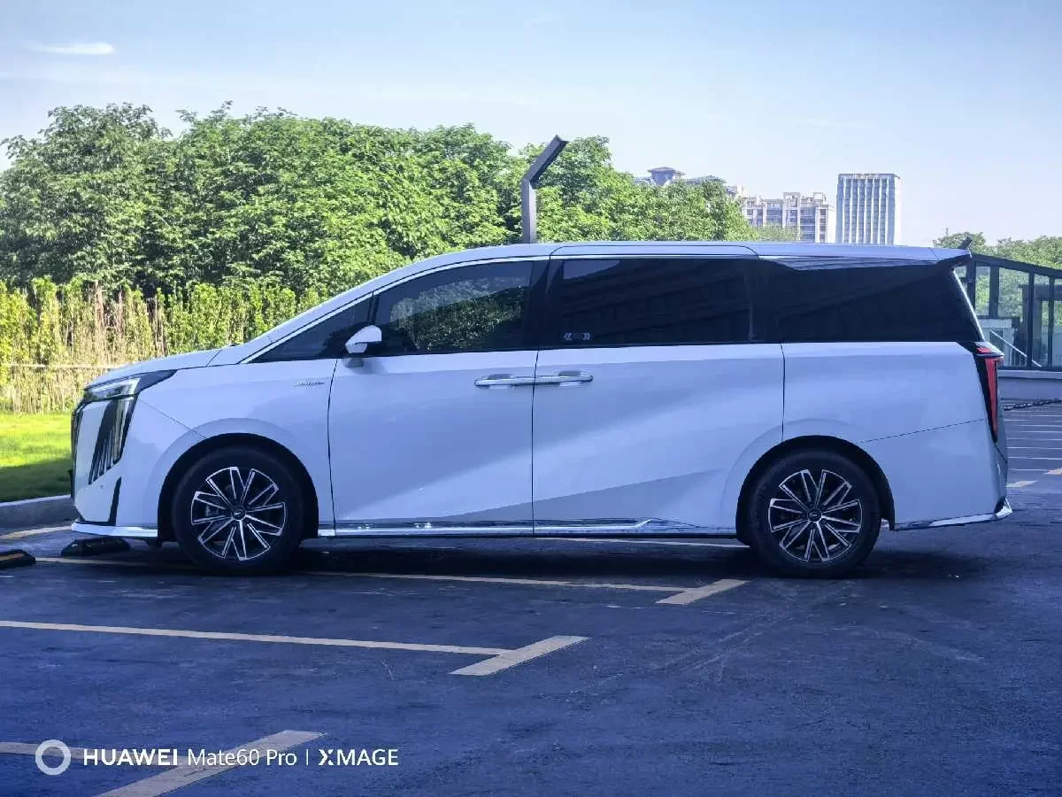 GAC Trumpchi M8