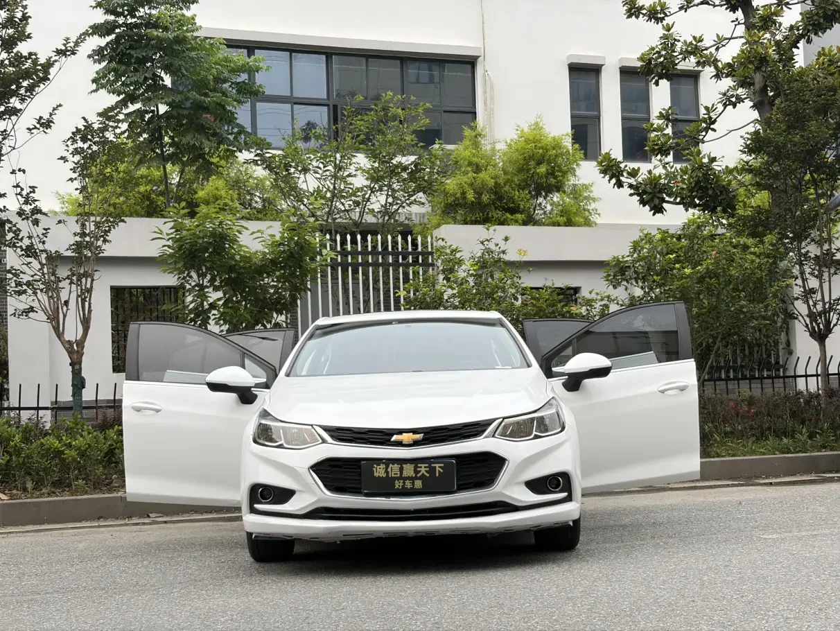 Chevrolet Monza (Cruze)  из Китая