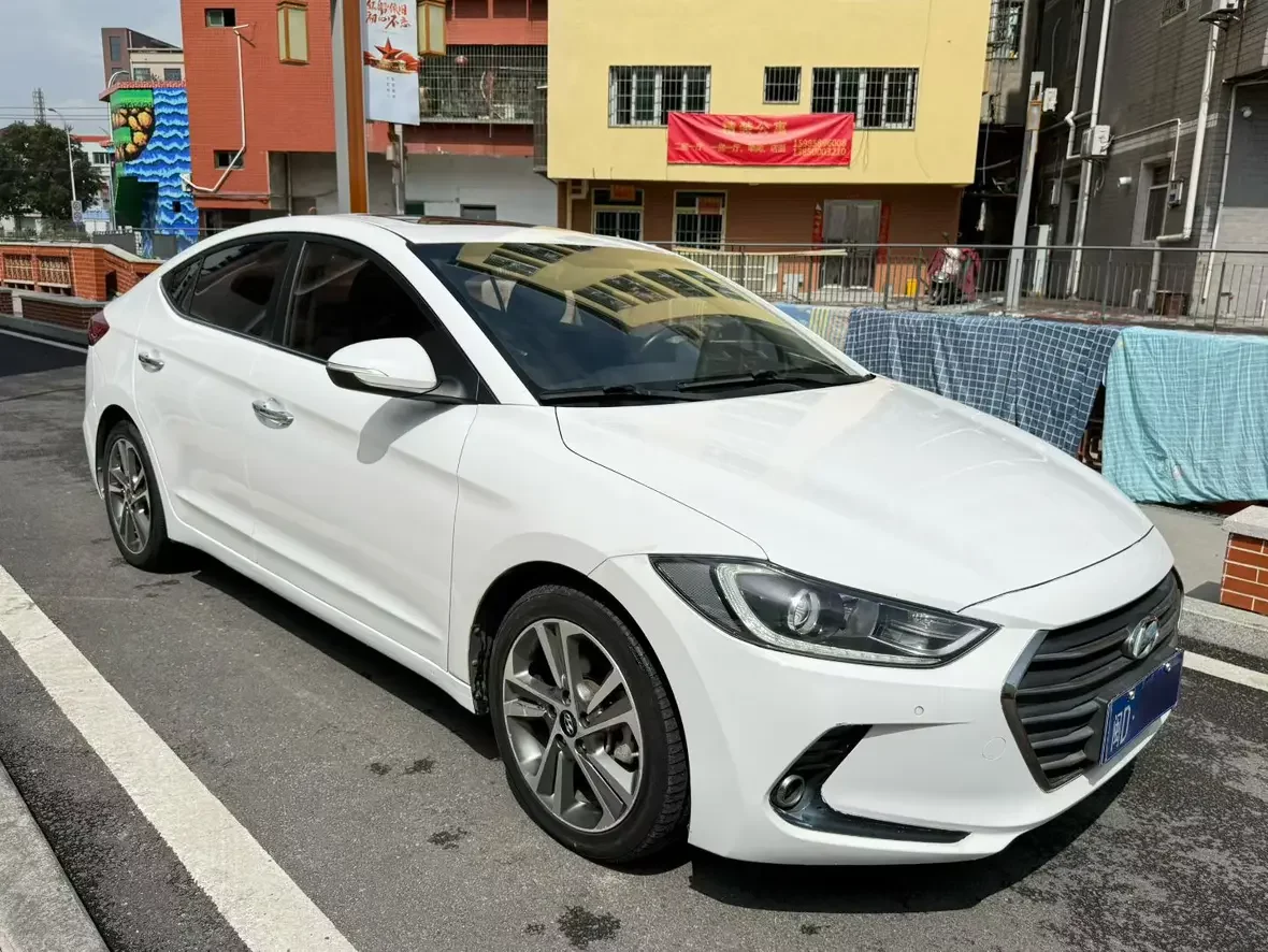 Hyundai lead