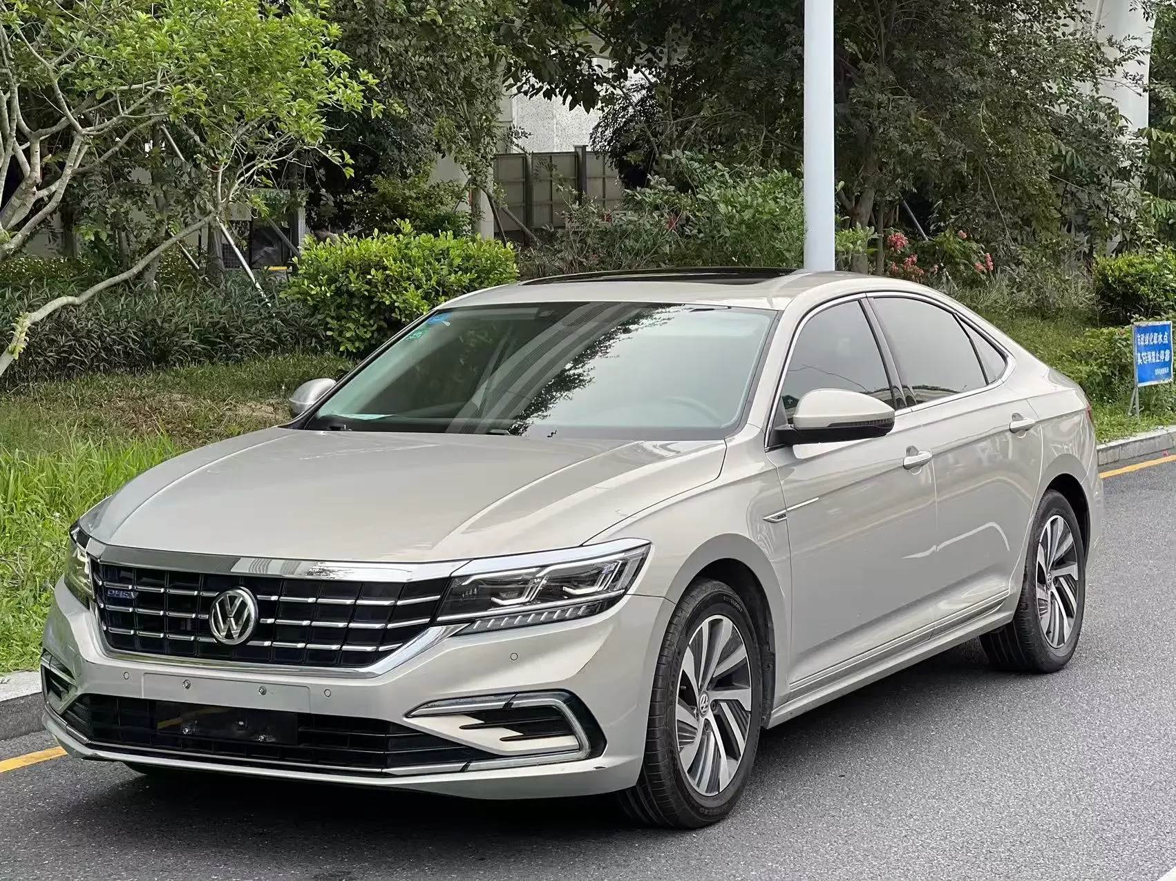 Volkswagen Passat PHEV
