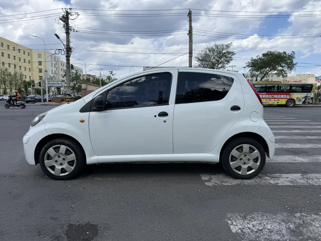 BYD F0