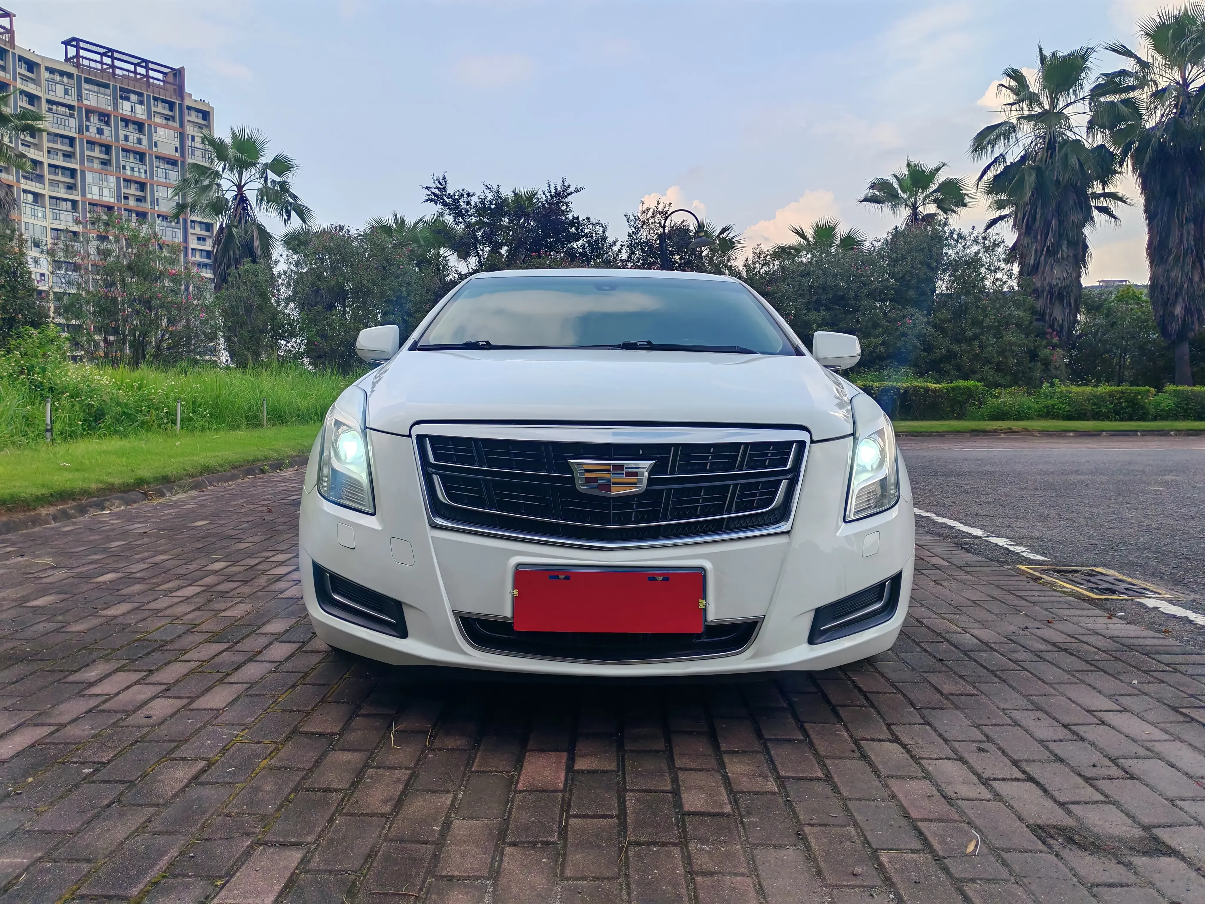 Cadillac XTS