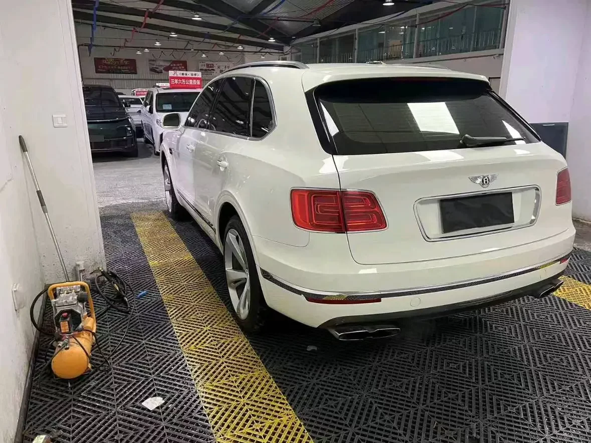 Bentley Bentayga