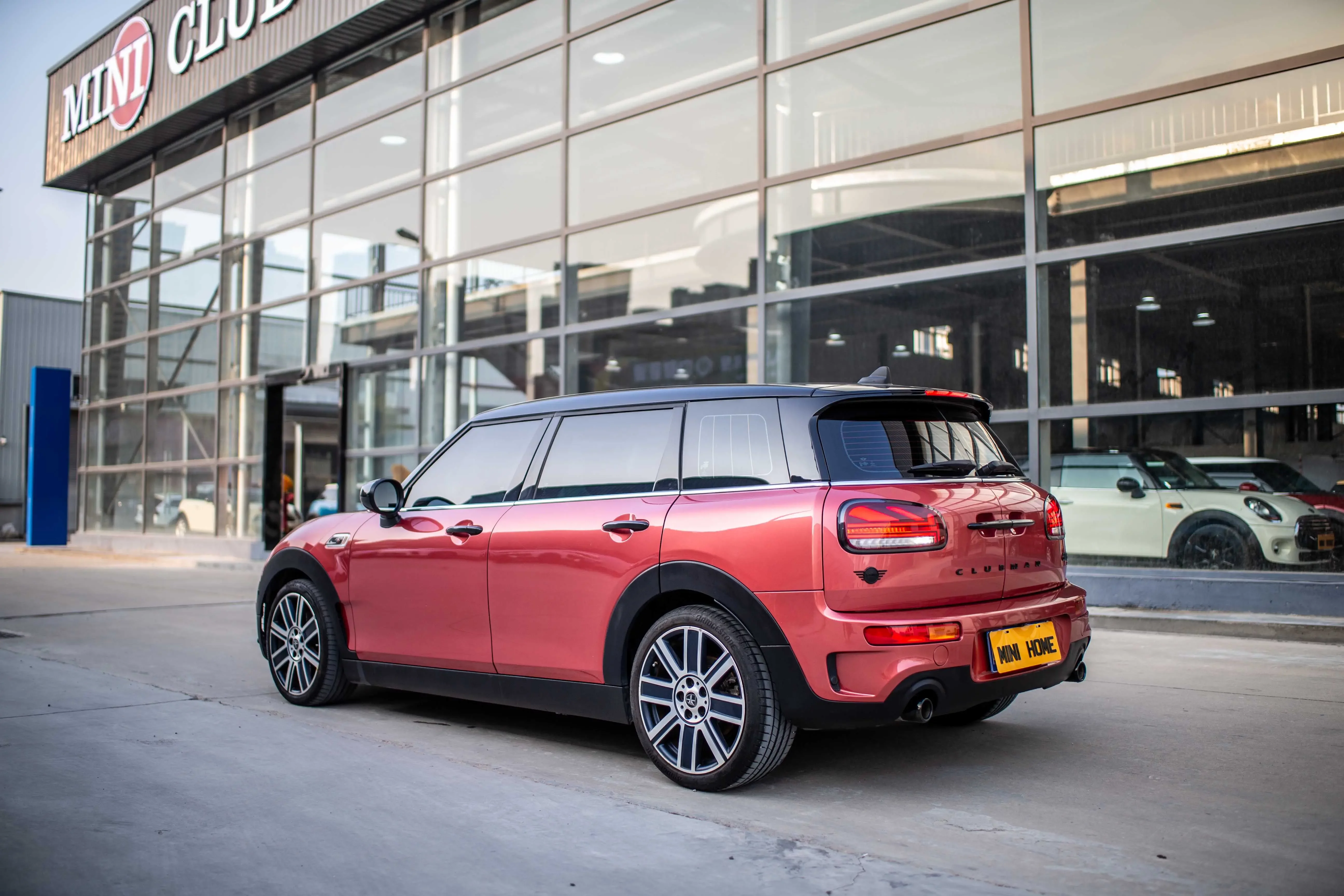 MINI CLUBMAN
