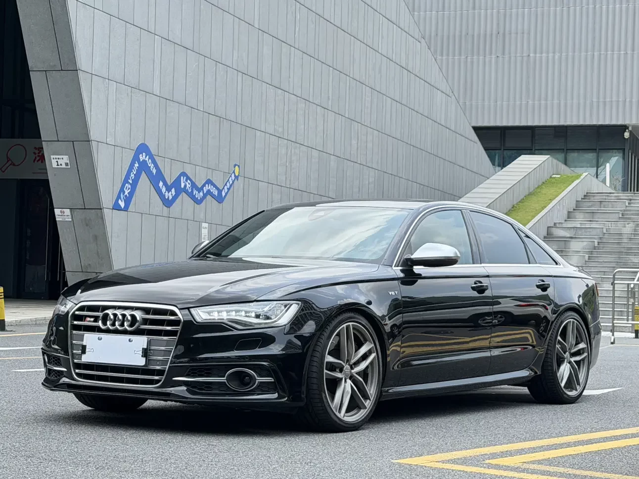 Audi S6