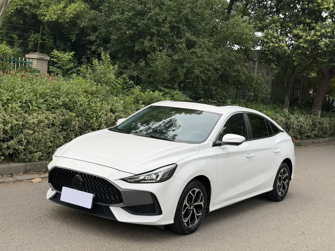 MG 5