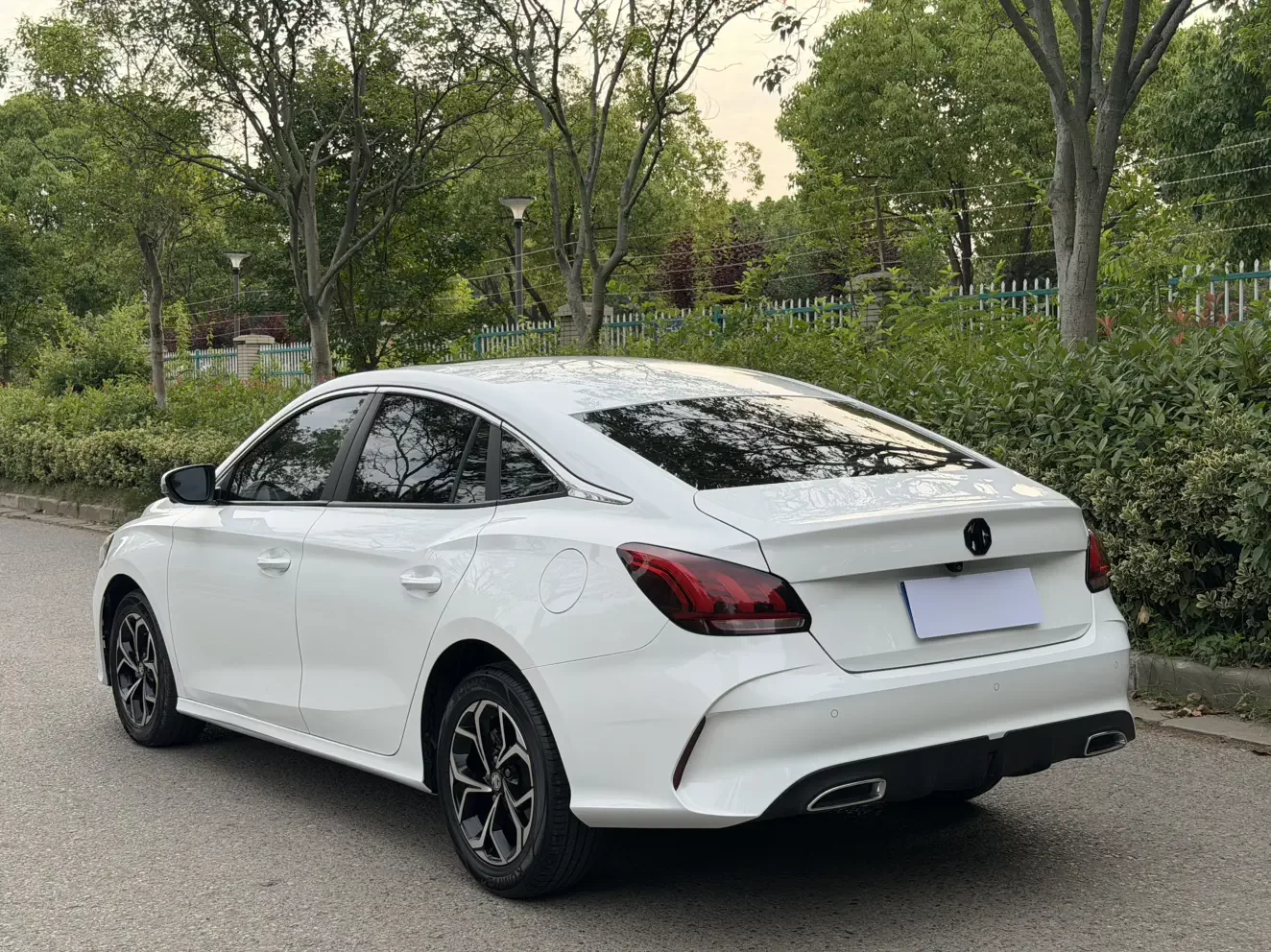 MG 5