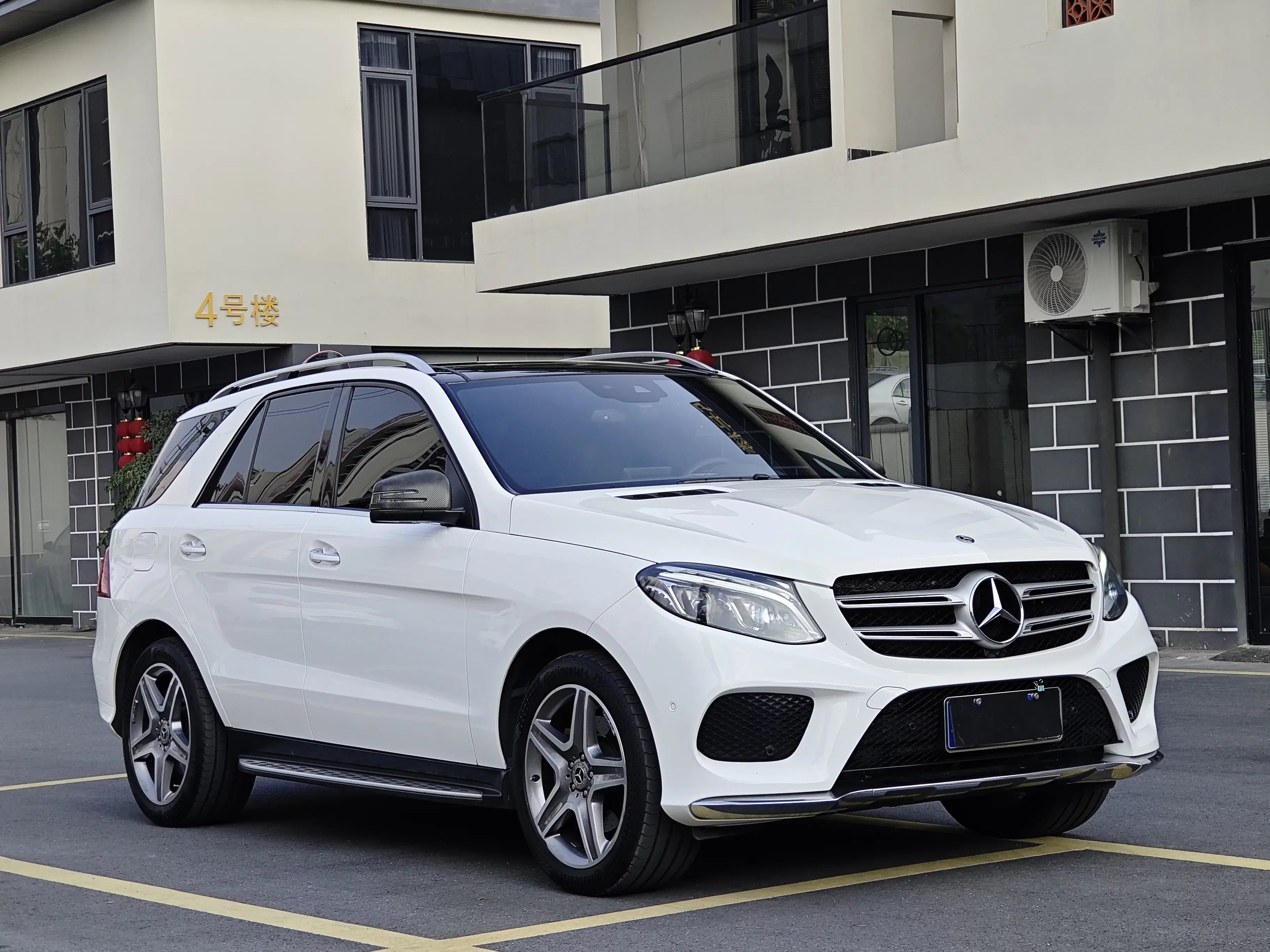 Mercedes-Benz GLE (Imported)
