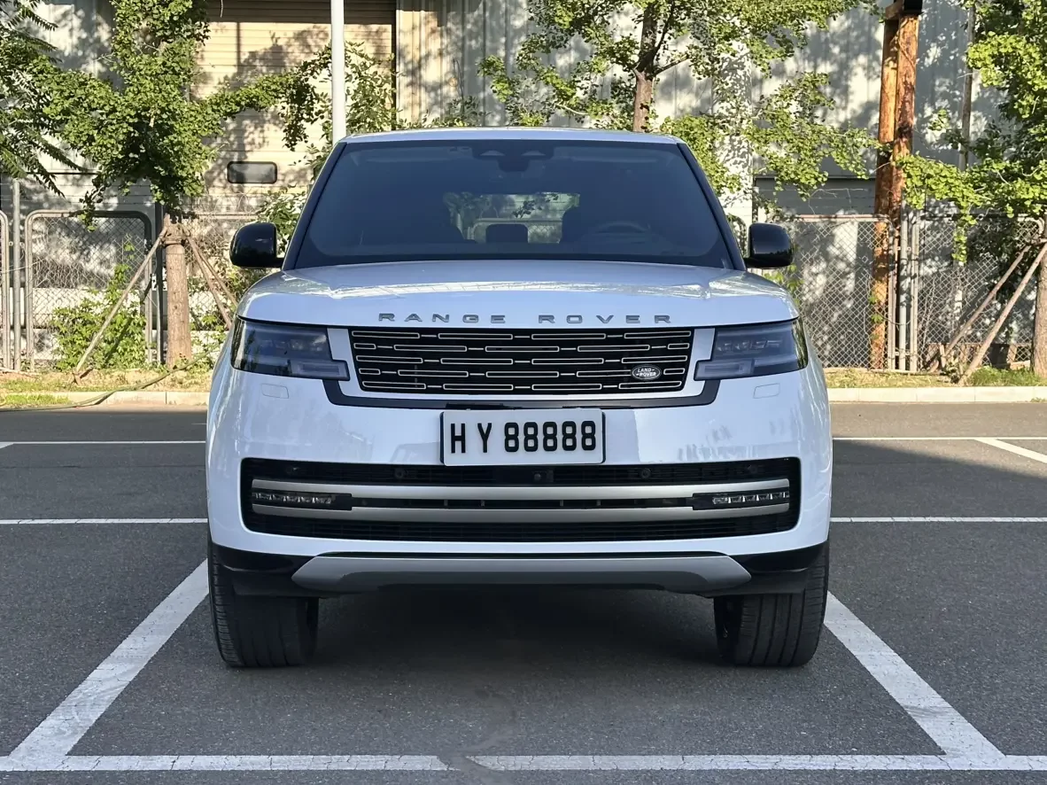 Land Rover range rover