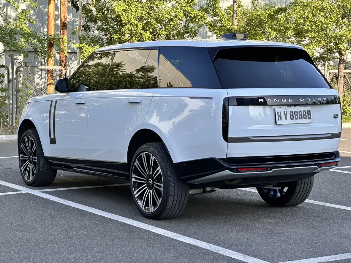 Land Rover range rover