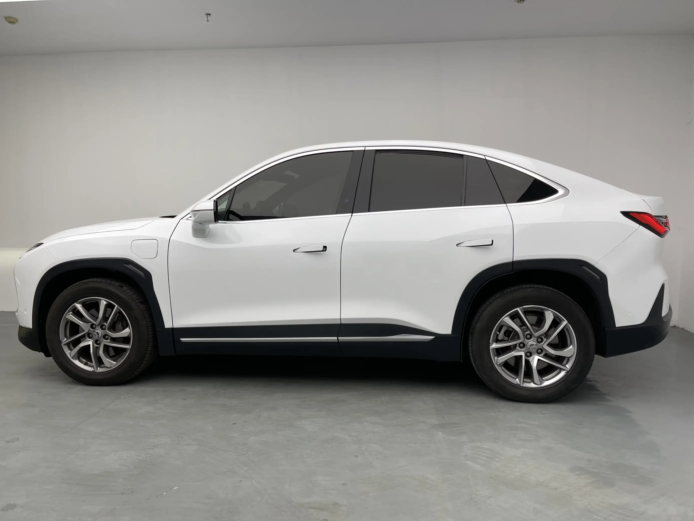 NIO EC6