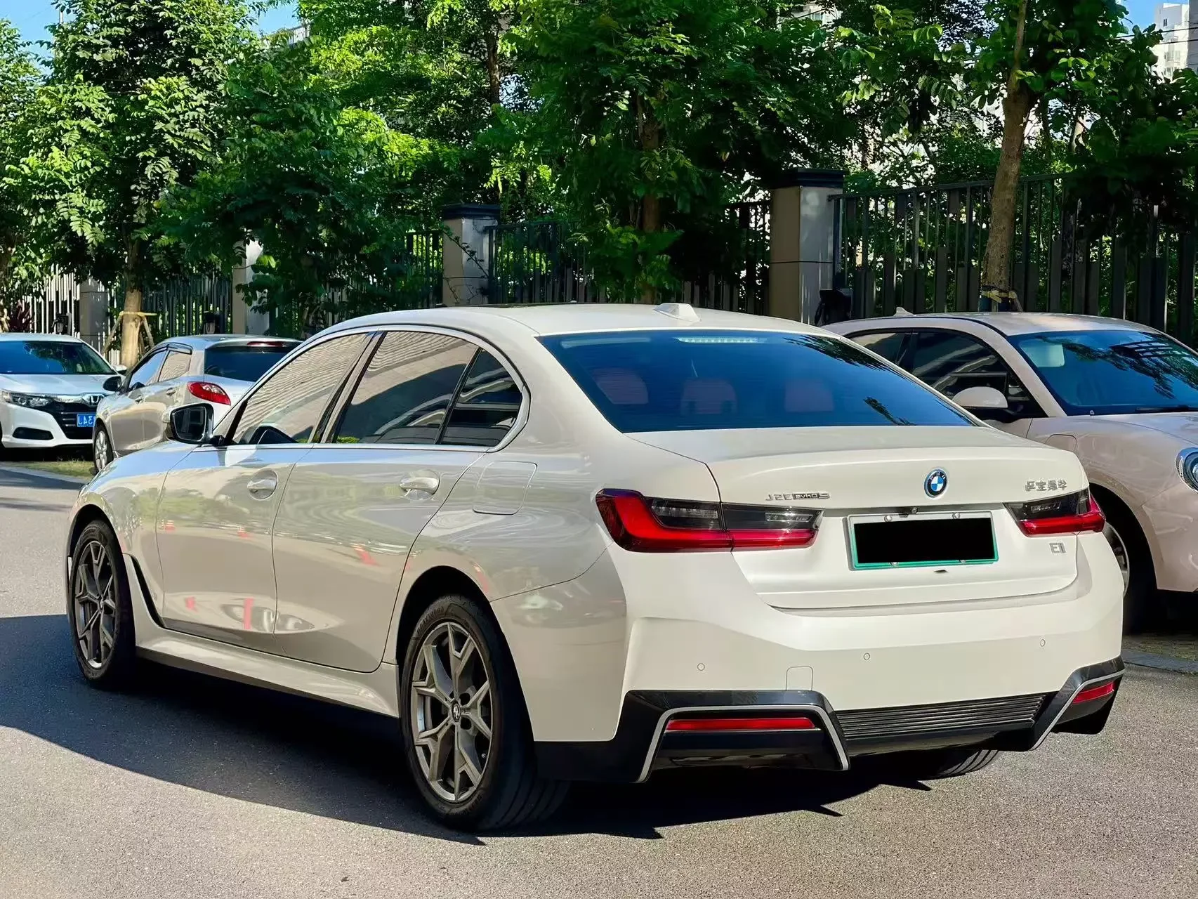 BMW i3