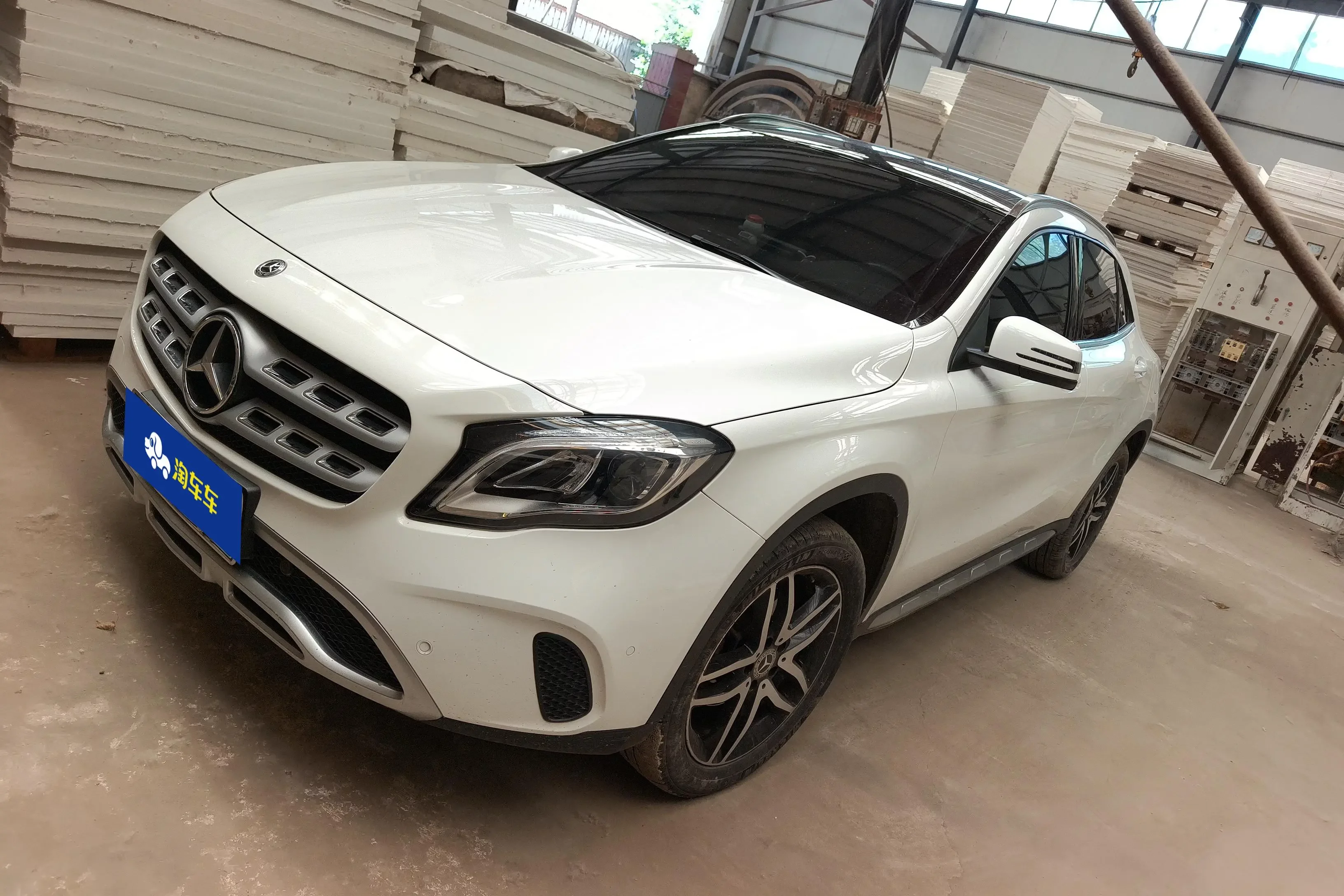 Mercedes-Benz GLA