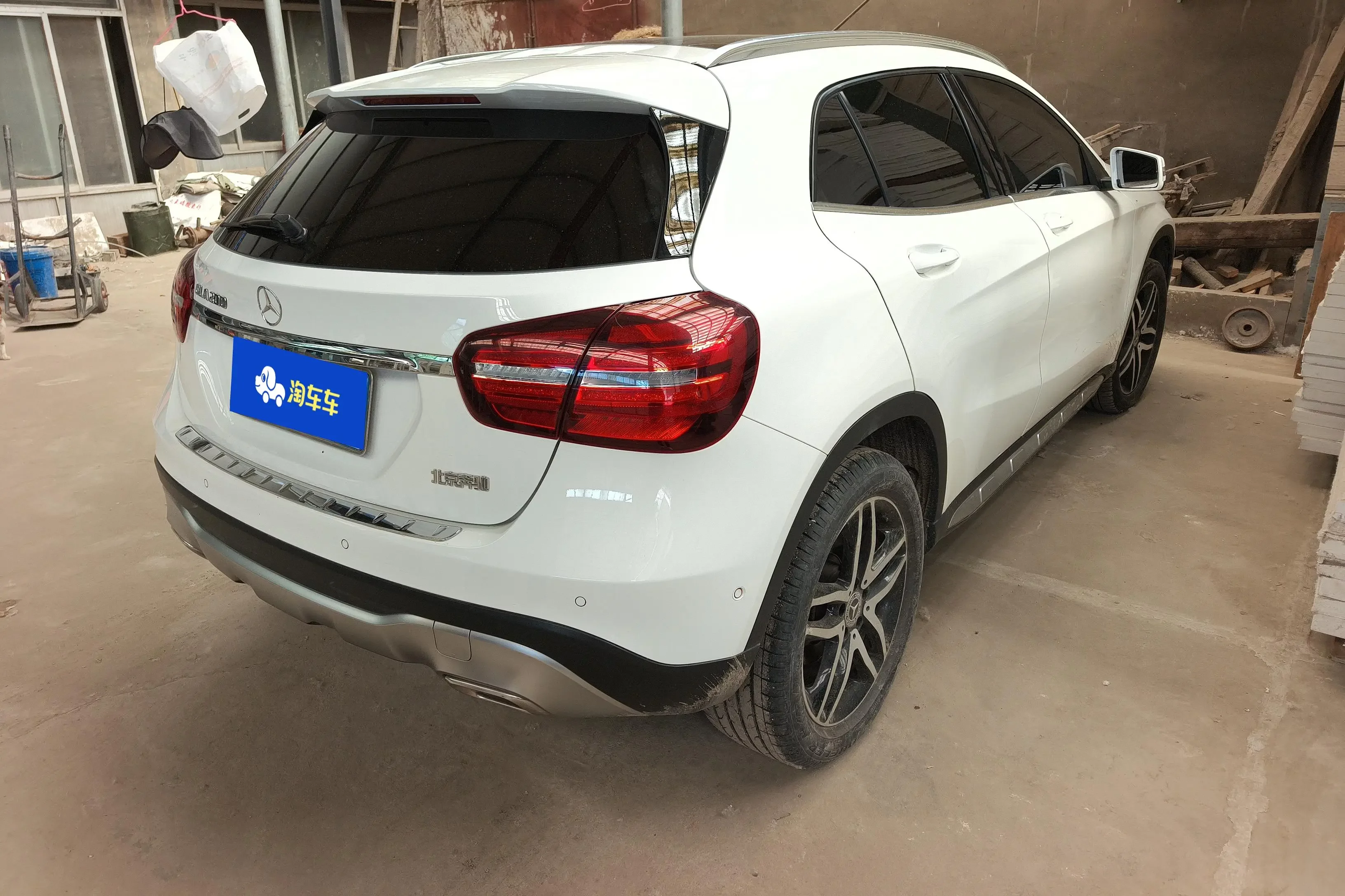 Mercedes-Benz GLA