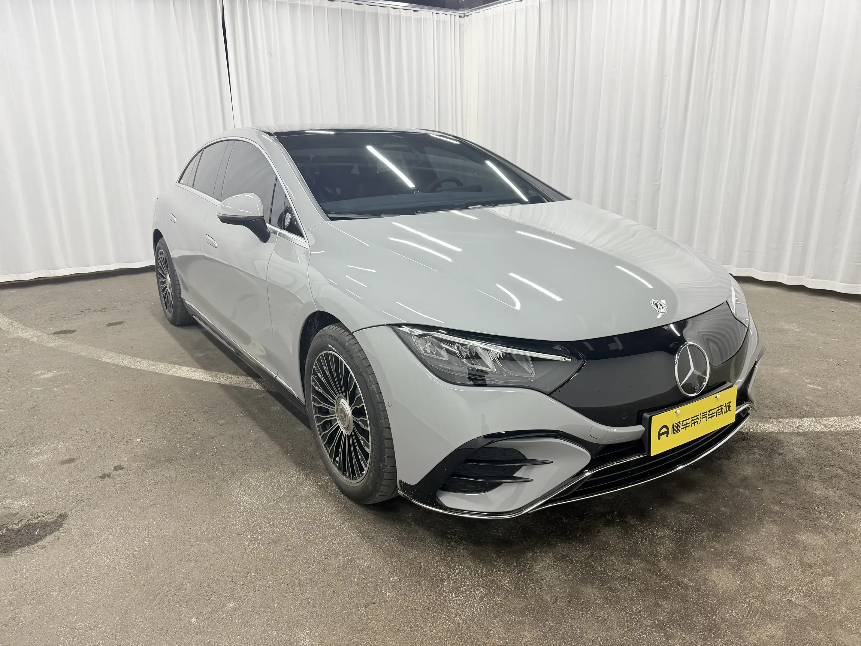 Mercedes-Benz EQE