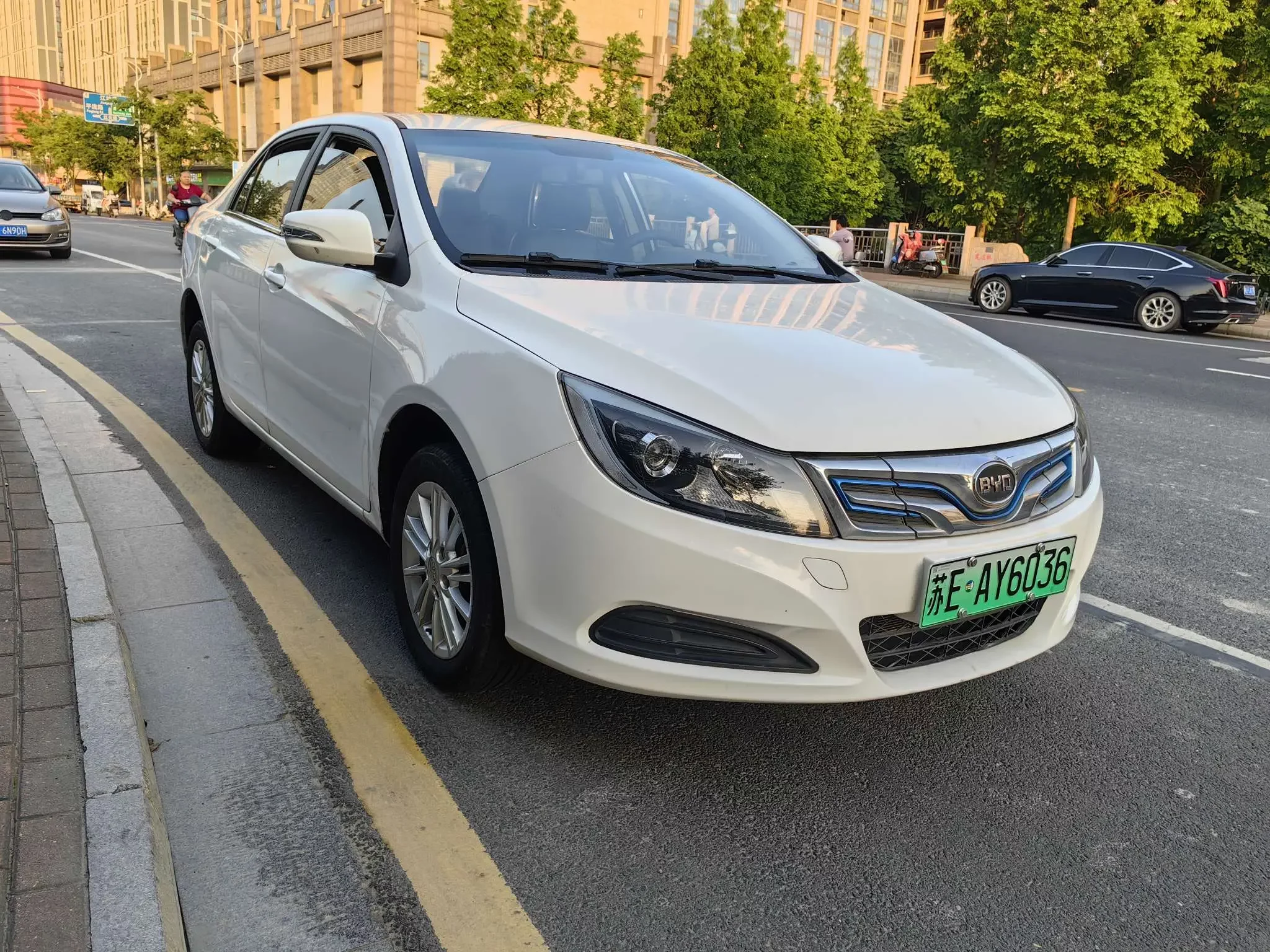 BYD e5