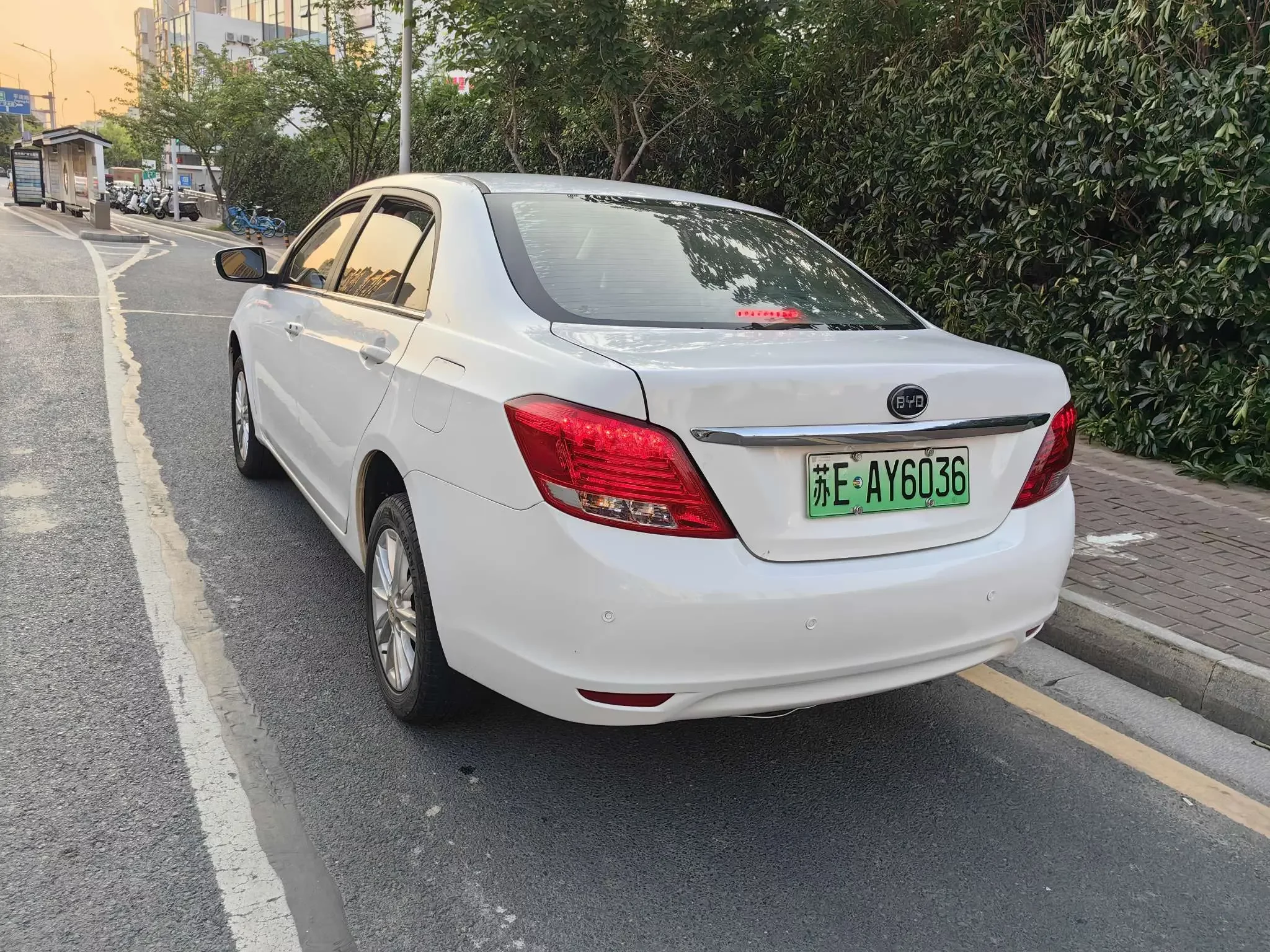 BYD e5