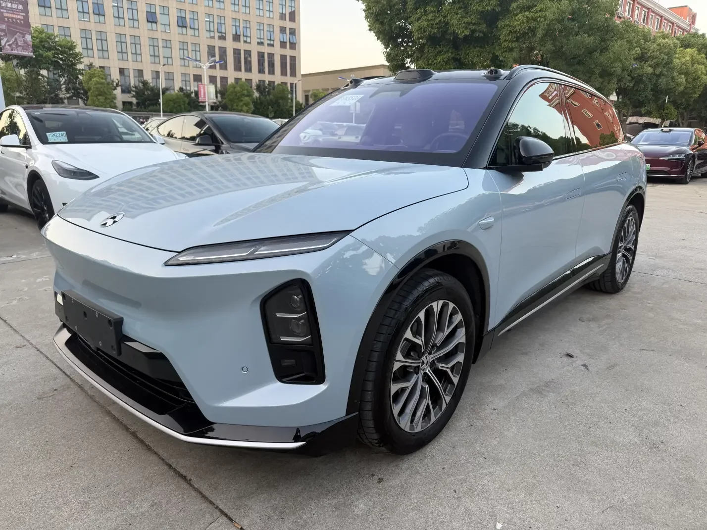 NIO ES6