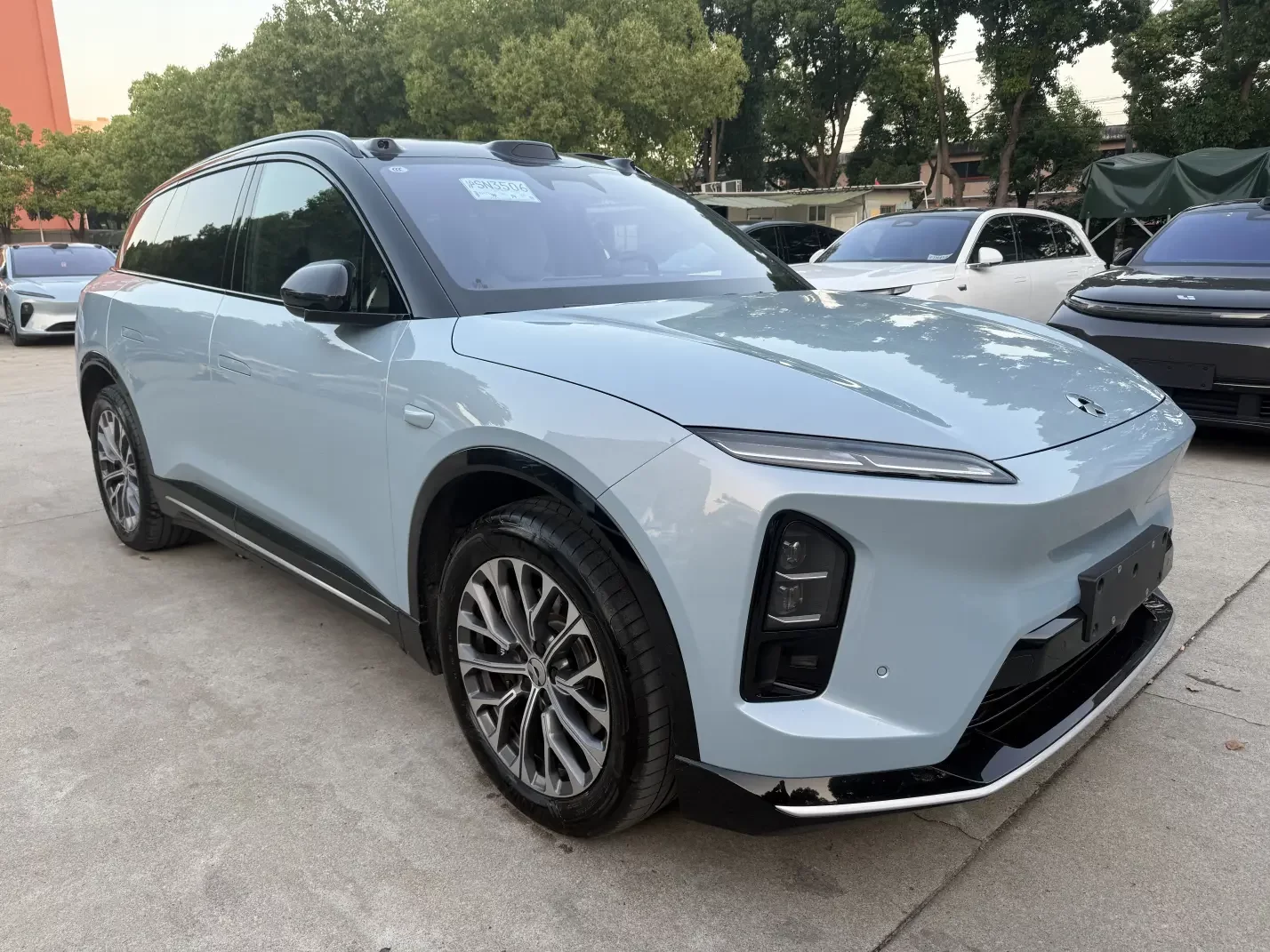 NIO ES6