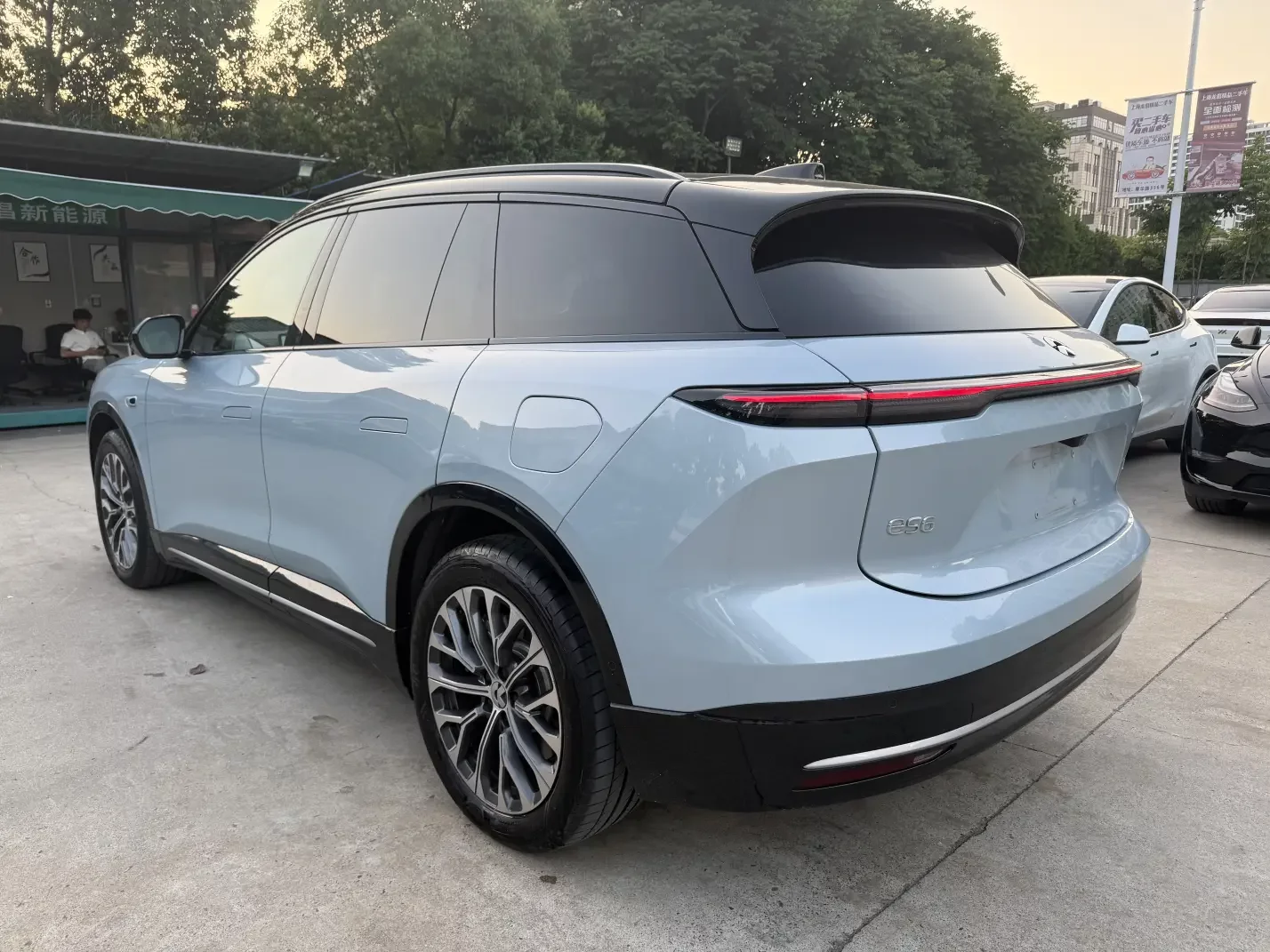 NIO ES6