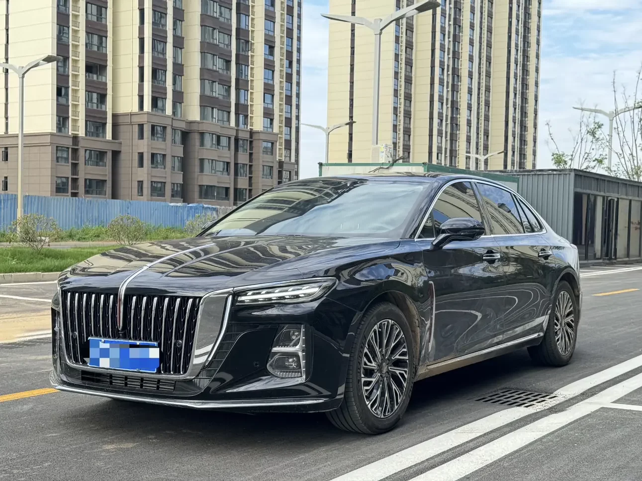 Hongqi H5