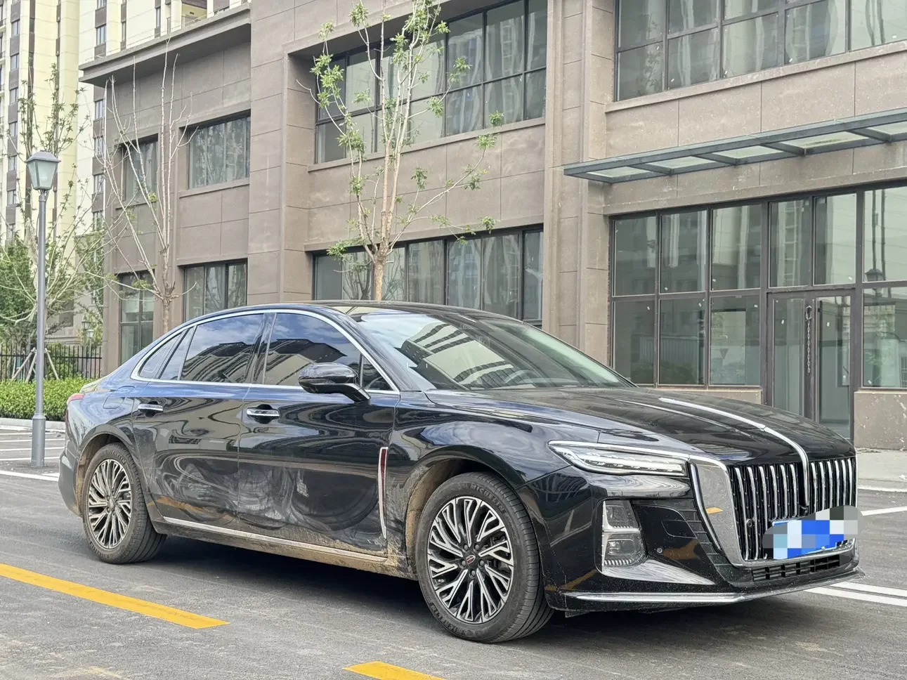 Hongqi H5