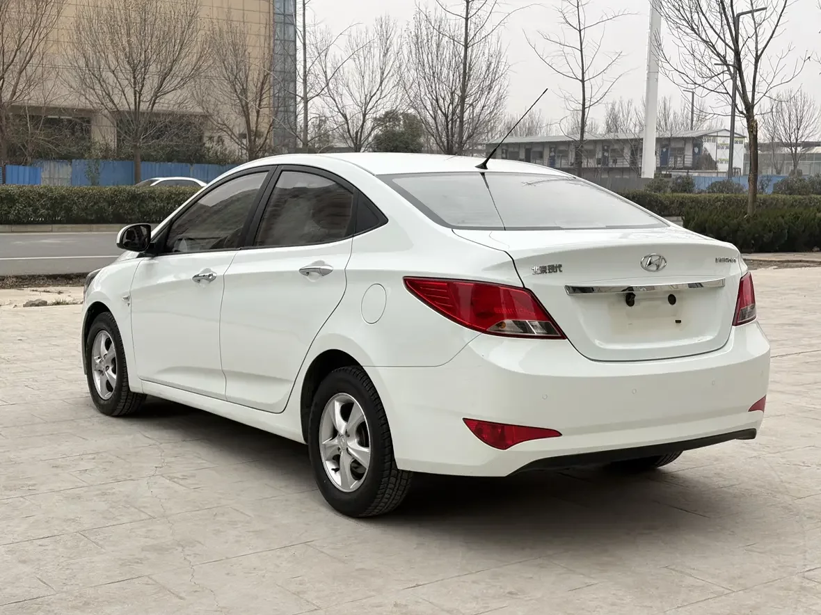 Hyundai Verna