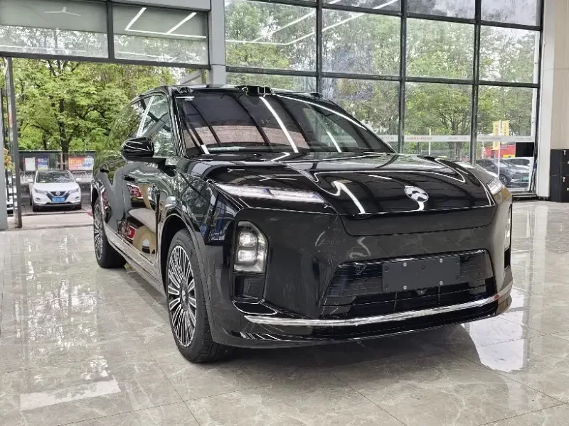 NIO ES8