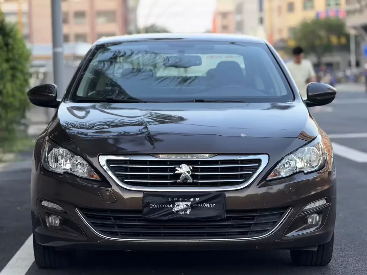 Peugeot 408