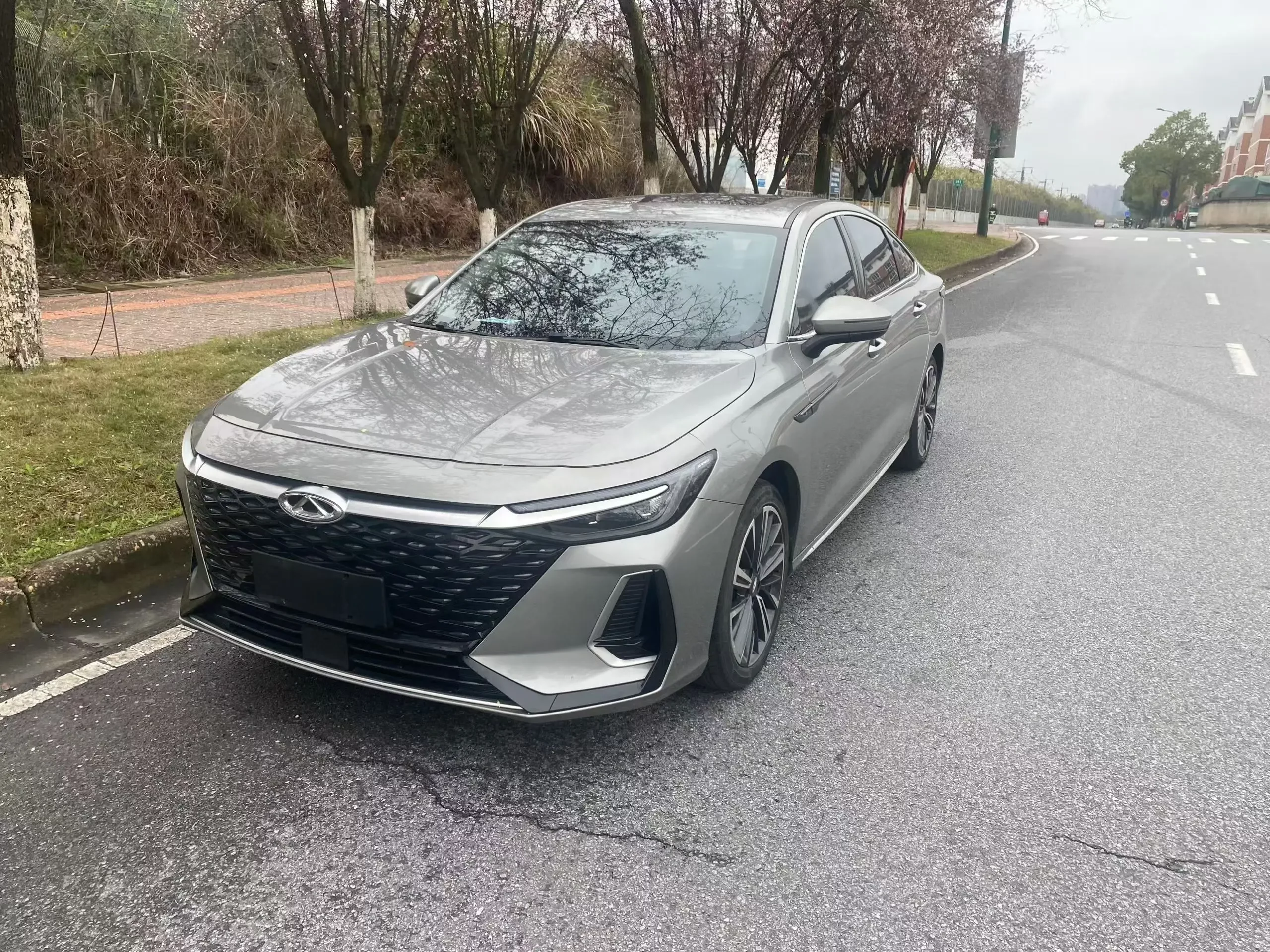 Chery Arrizo 8
