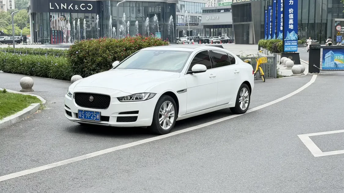 Jaguar XEL