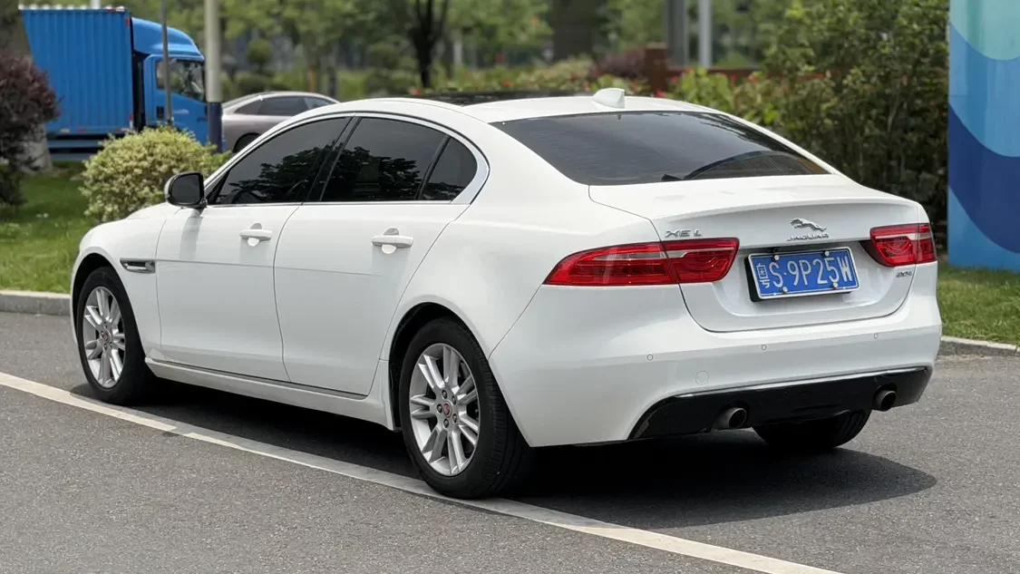 Jaguar XEL