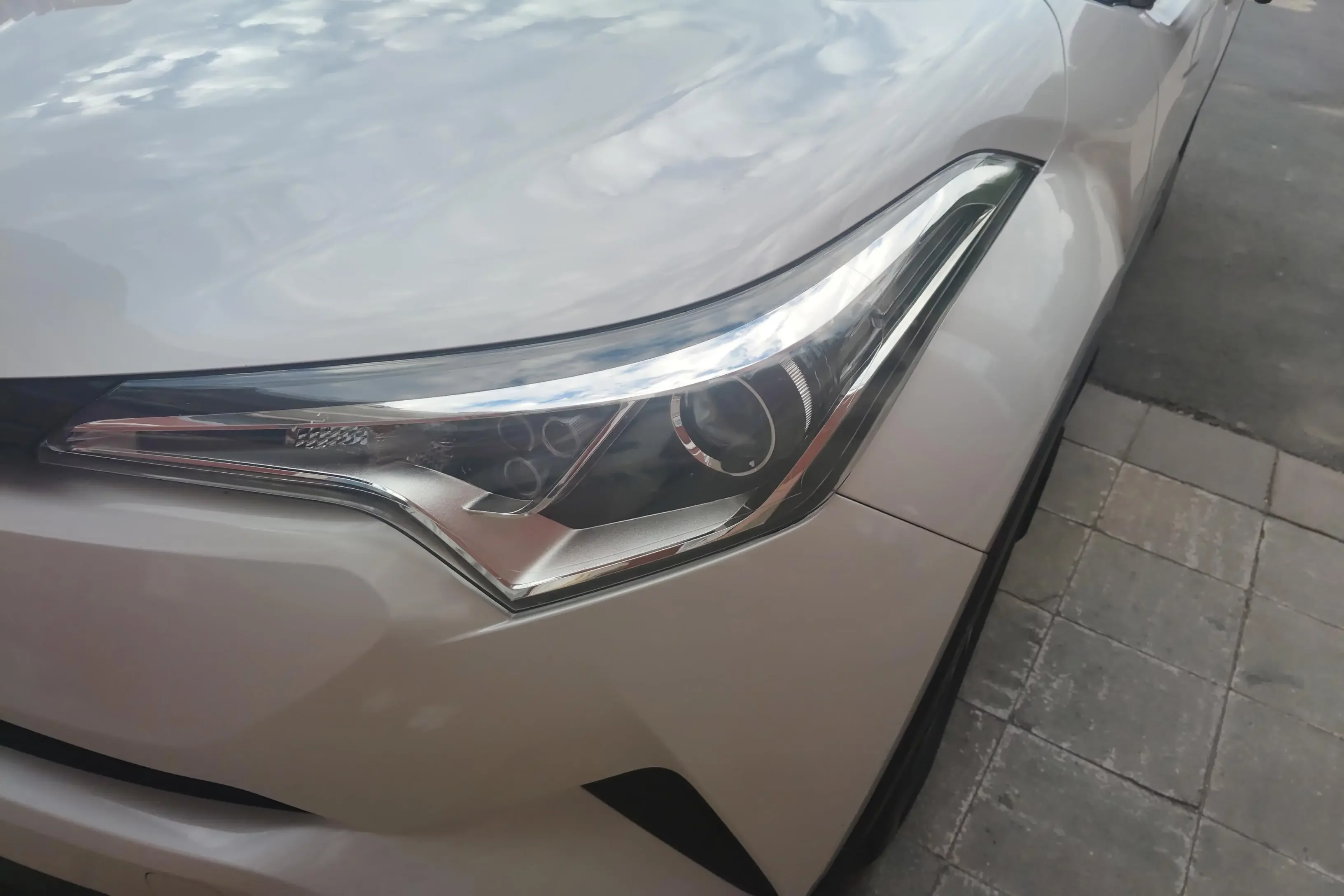 Toyota C-HR Hybrid