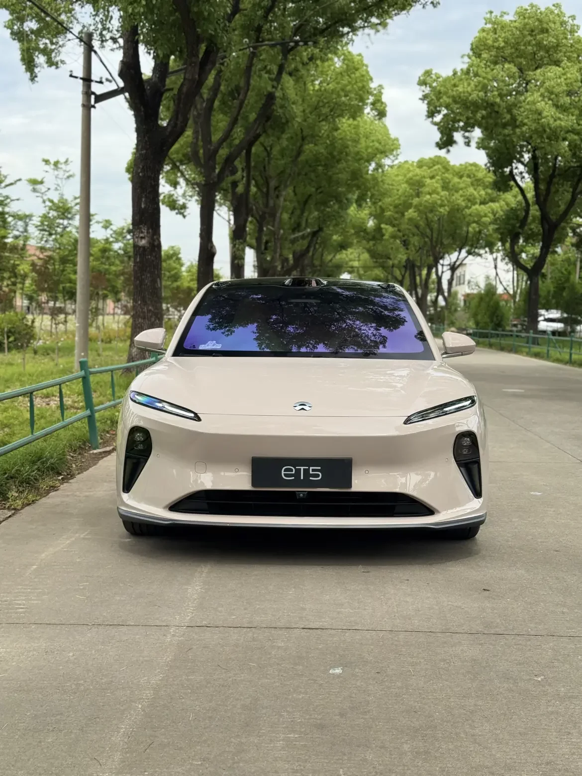 NIO ET5