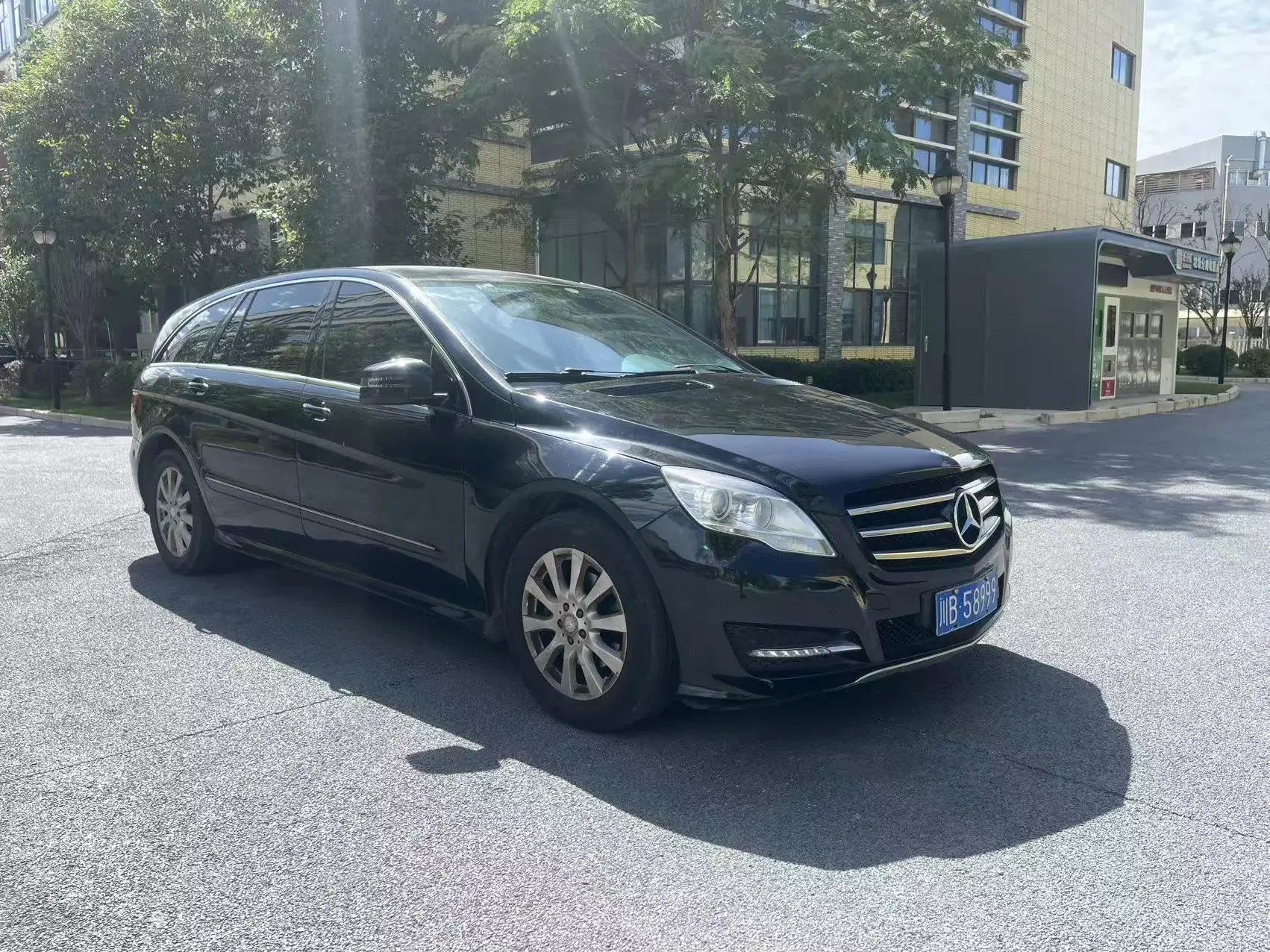 Mercedes-Benz R-Class