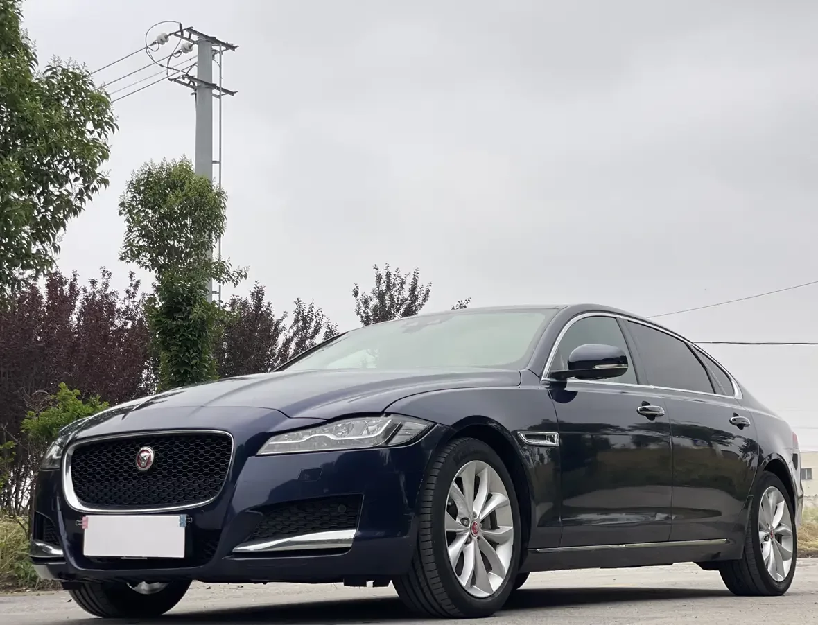Jaguar XFL