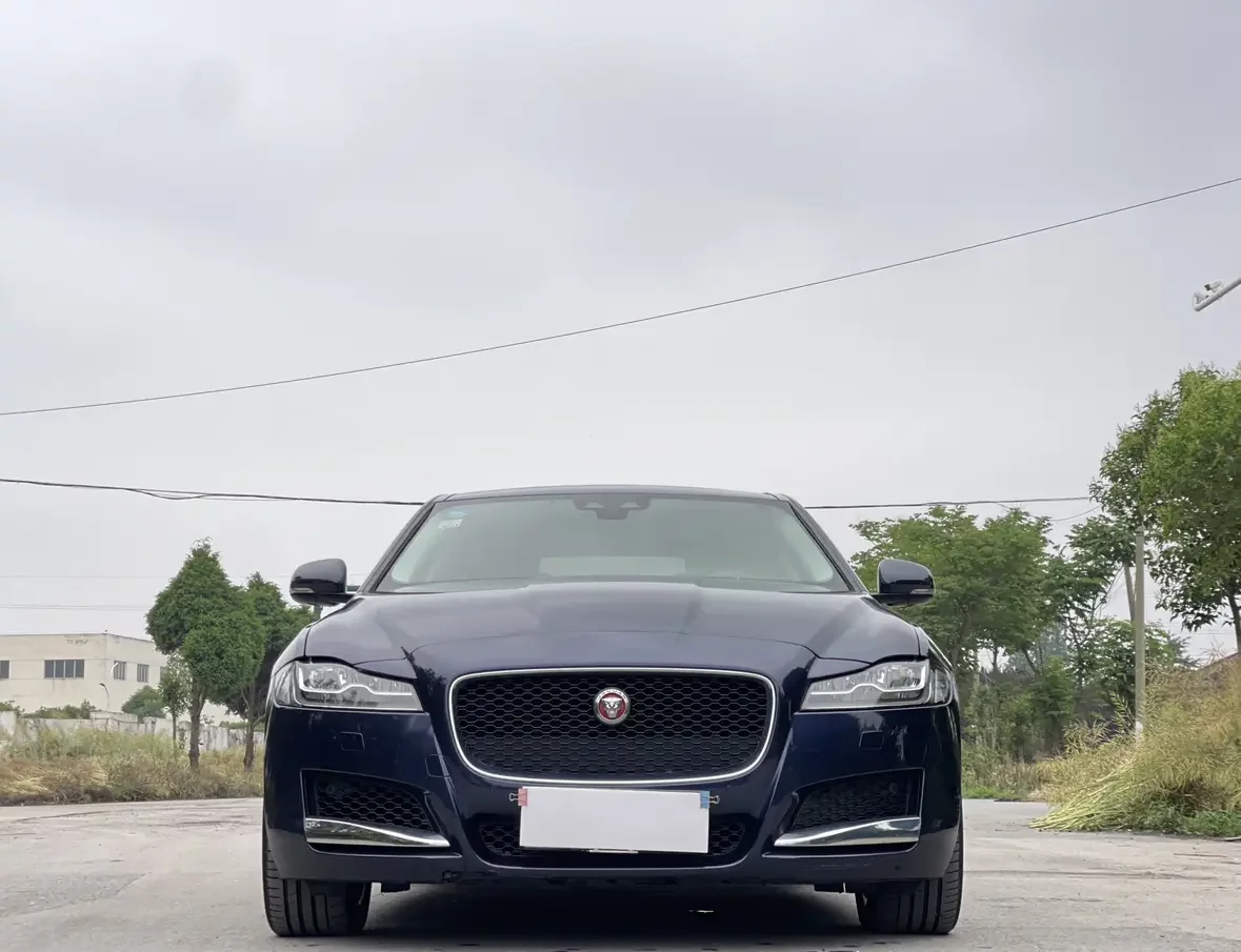 Jaguar XFL