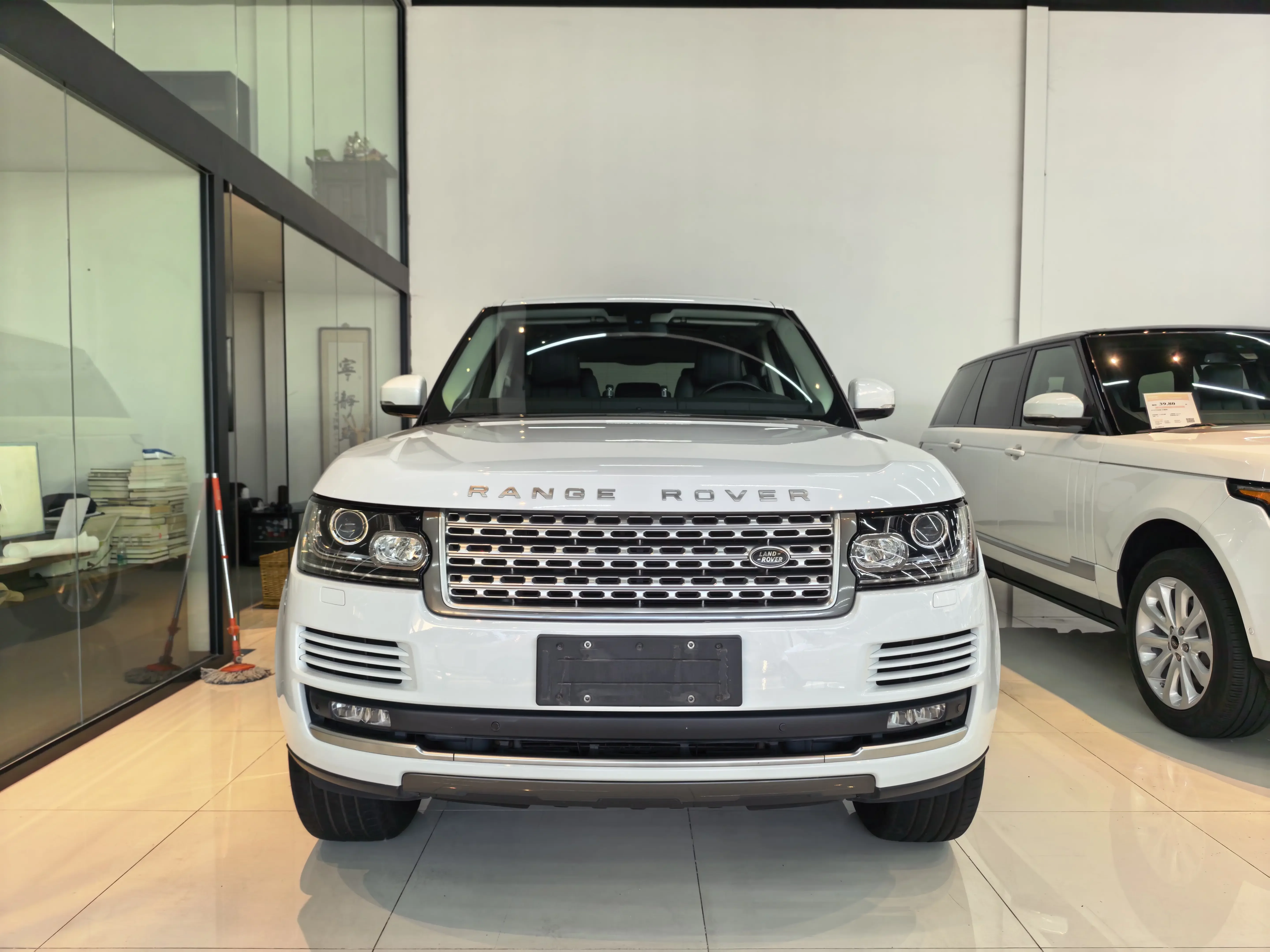 Land Rover range rover