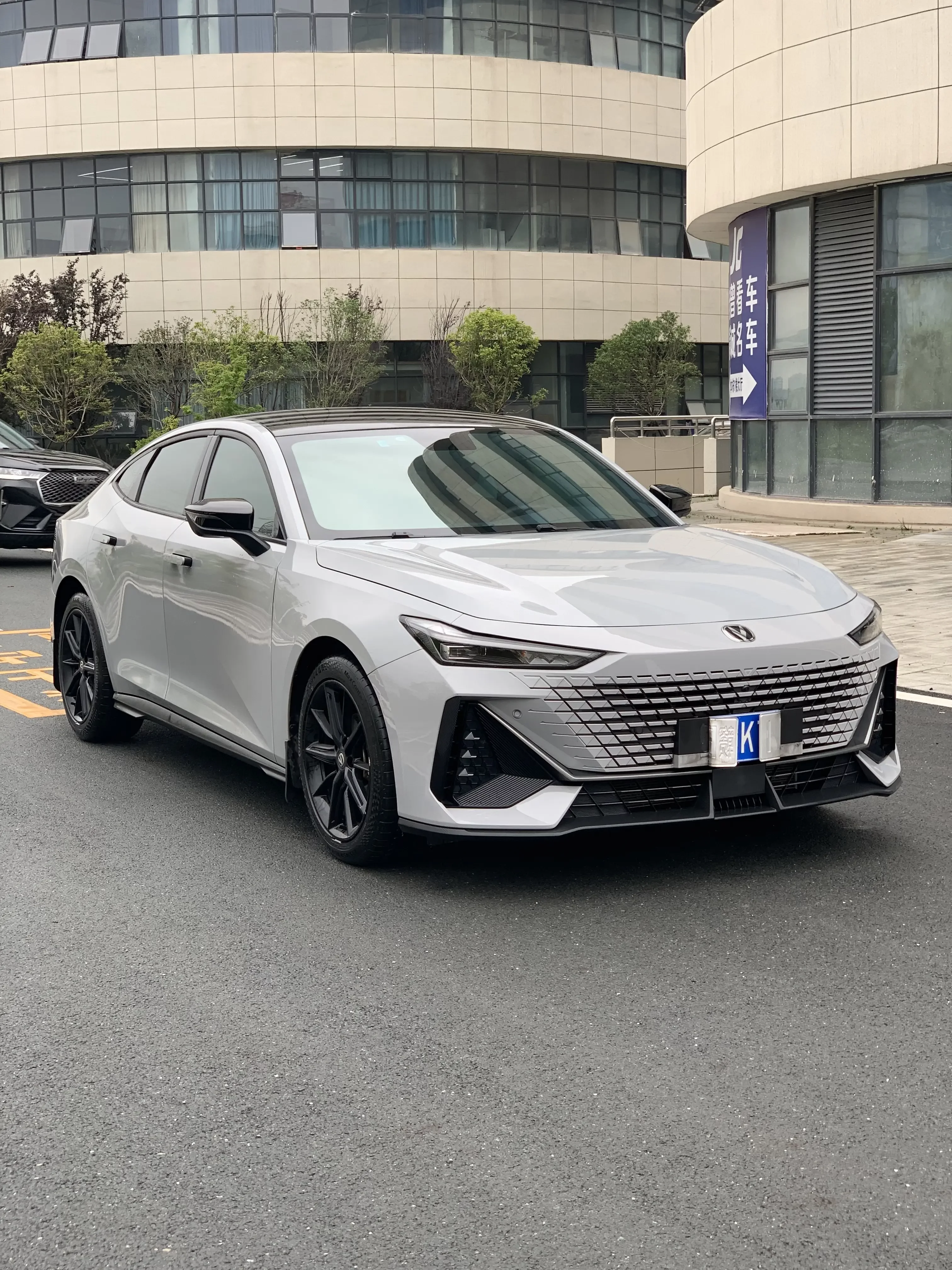 Changan UNI-V