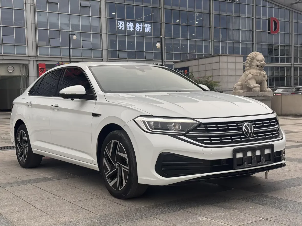 Volkswagen Sagitar