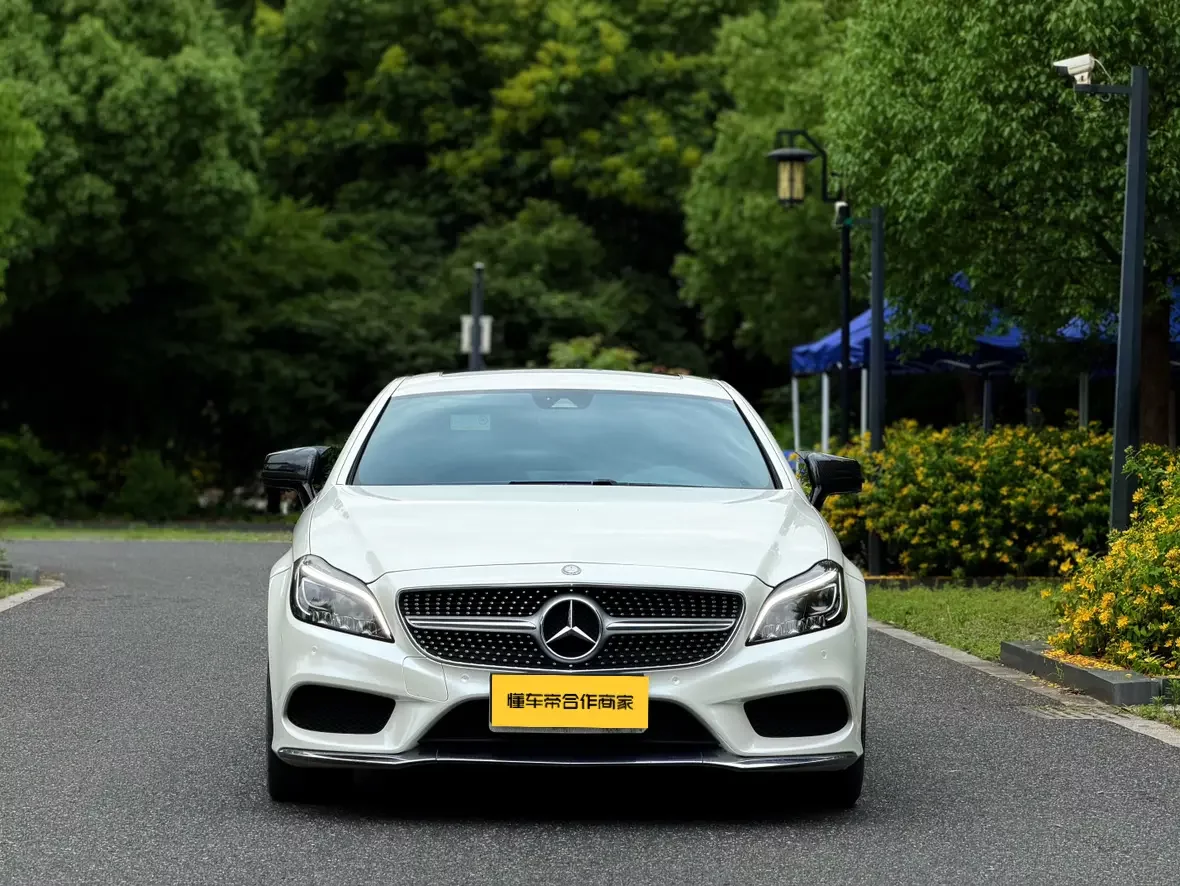 Mercedes-Benz CLS