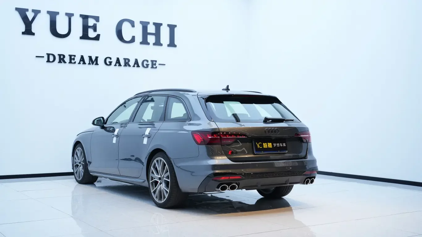 Audi S4
